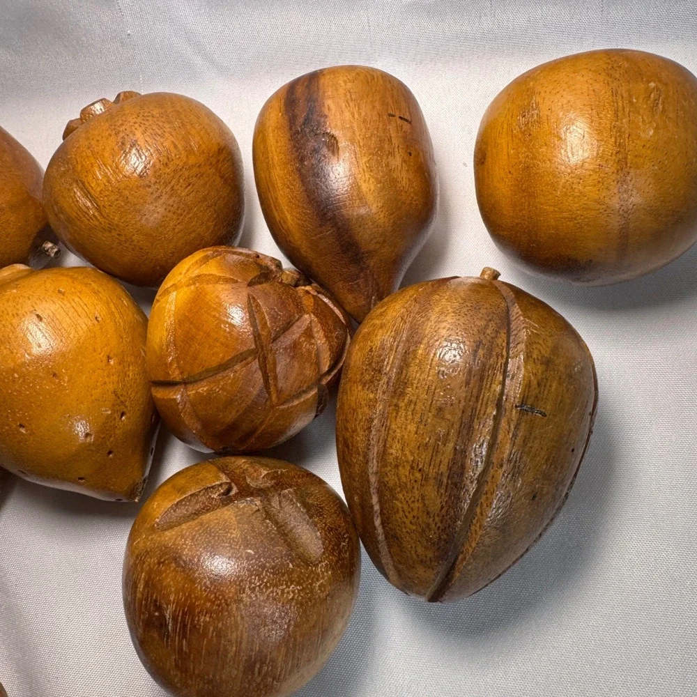 Vintage Hand Carved Wooden Fruit Set with Scalloped Bowl MCM Decor‎ 10 Piece